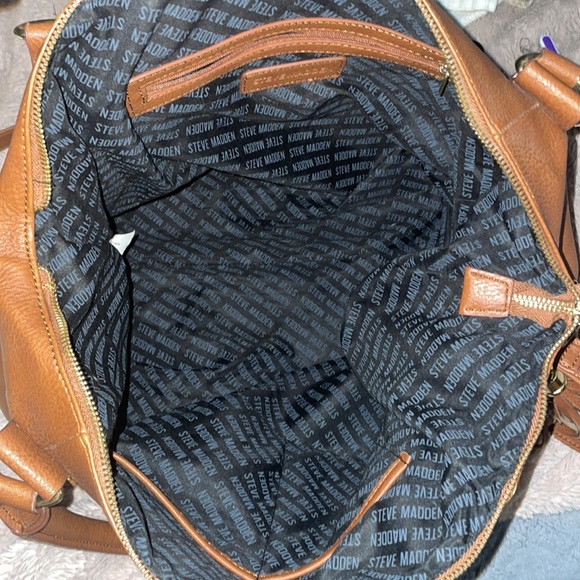 COPY - Steve Madden brown VERY LARGE brown purse - Picture 4 of 5